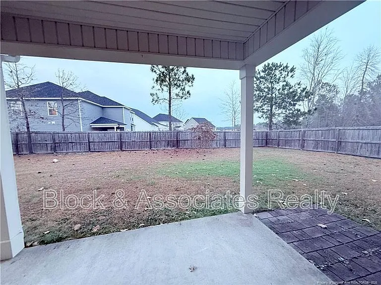 471 Century Dr — Photo 22