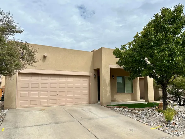 5527 Costa Uerde Rd NW, Albuquerque, NM 87120