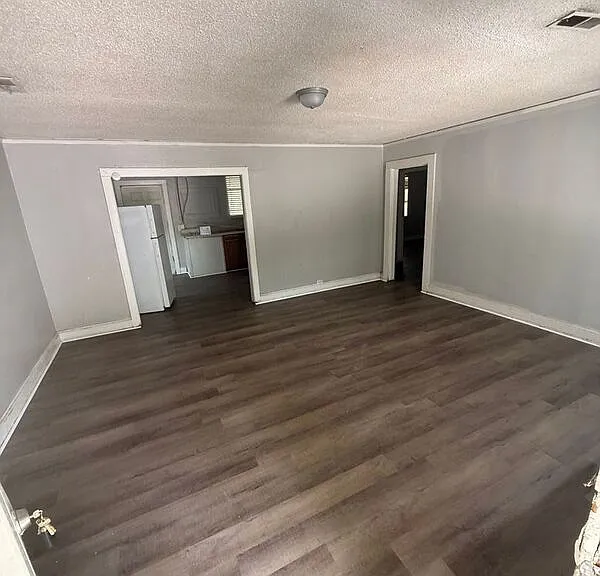 18B Carrol Dr — Photo 3