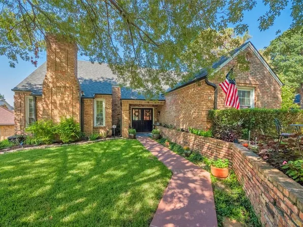 102 Aurora Cir, Rockwall, TX 75032