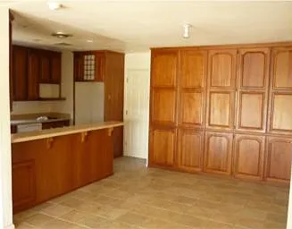 670 Highlander Dr — Photo 2