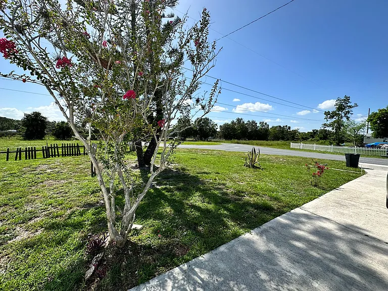 2521 Brownell Ct — Photo 17