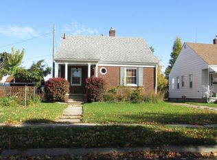 34 Queen St, Mount Clemens, MI 48043