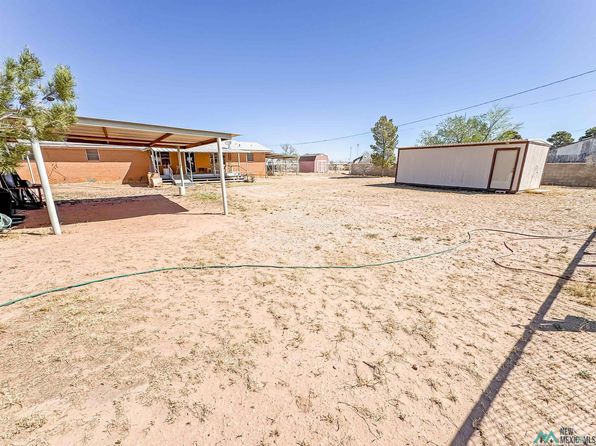 319 W Dakota Ave, Jal, NM 88252