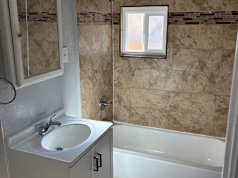 1423 Mono Dr — Photo 8