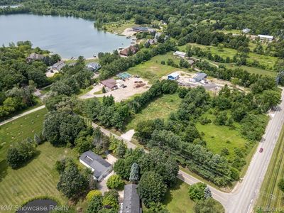 1701 E Moore Rd, Milford, MI, 48381