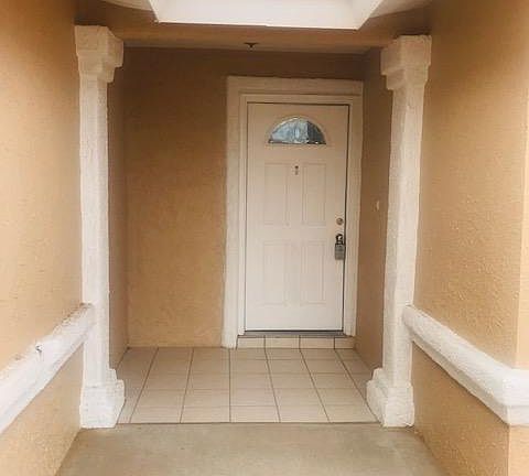 2nd image of 9833 La Morenita Cir