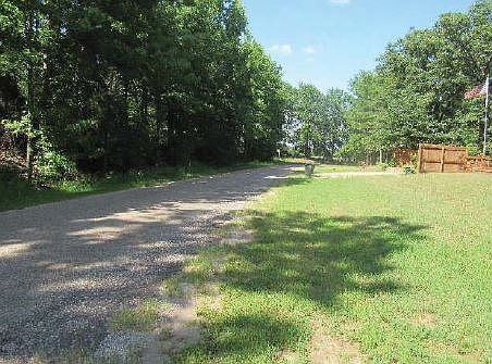 2nd image of 21121 County Road 452