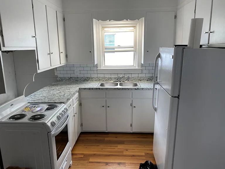 36 Warwick Rd #1 — Photo 7