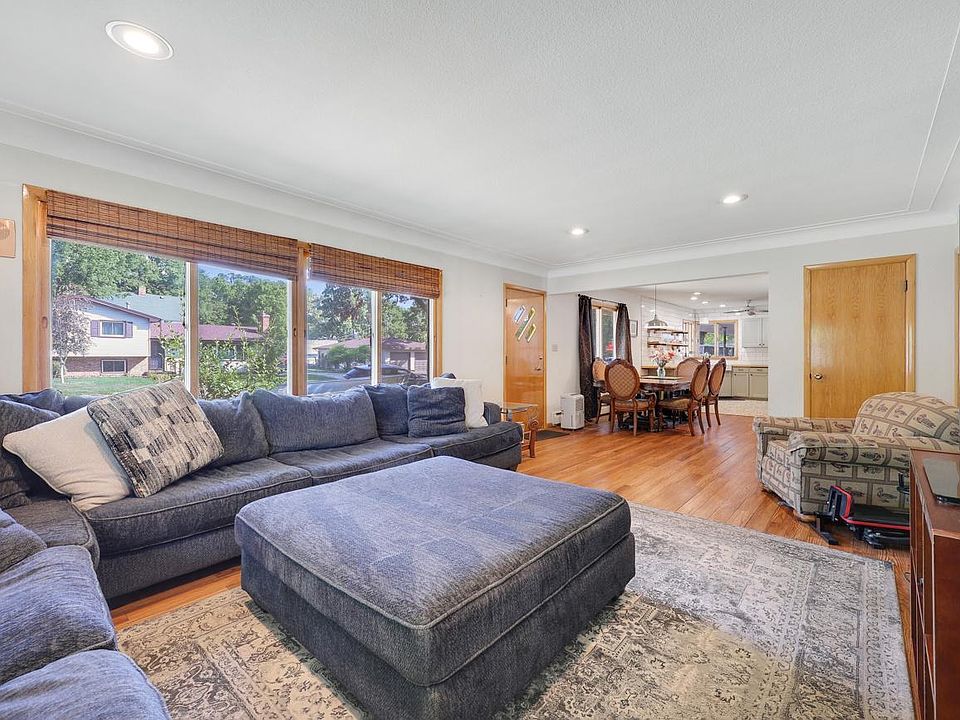 1st image of 505 4th St S