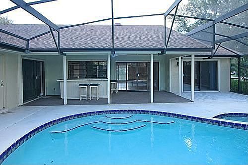 3rd image of 9149 Windjammer Ln