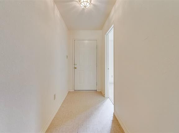 5th image of 131 Foster Ln