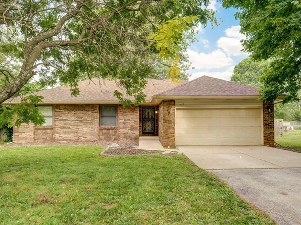 119 N Grand Prairie Drive, Willard, MO 65781
