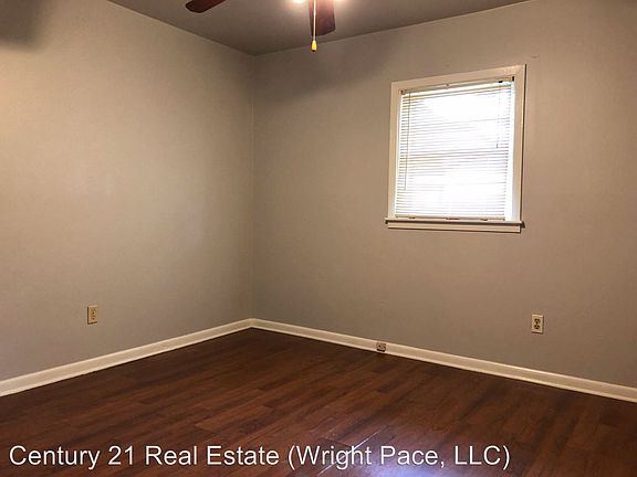5th image of 1503 Garland Dr