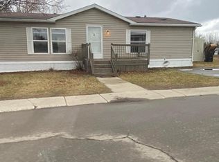 225 Laurel Leah, Oxford, MI 48371