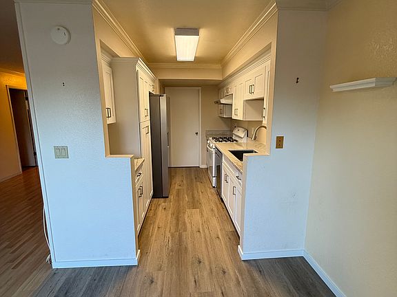 3rd image of 8170 Westwood Dr APT 9