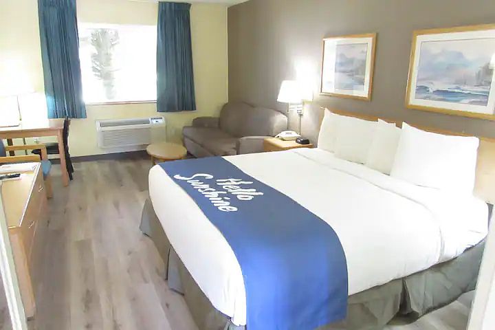 1st image of 891 Ocean Shores Blvd NW #102