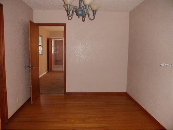4th image of 853 W French Ave