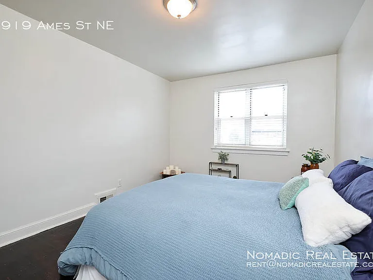 3919 Ames St NE — Photo 18