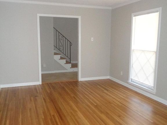 4th image of 3161 Glen Echo Dr