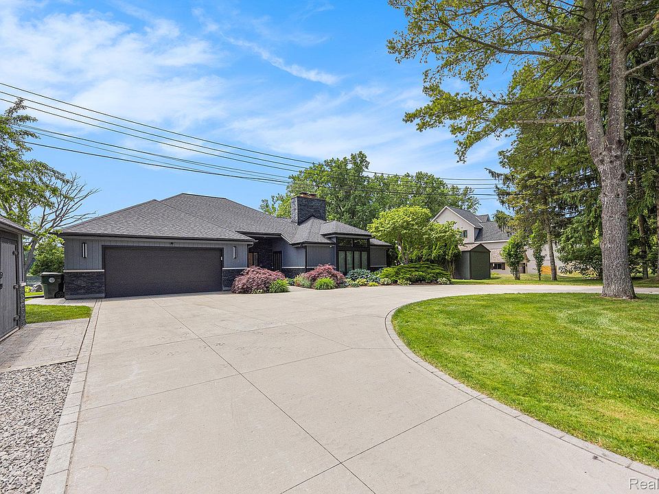 1st image of 360 Gan Eden Dr