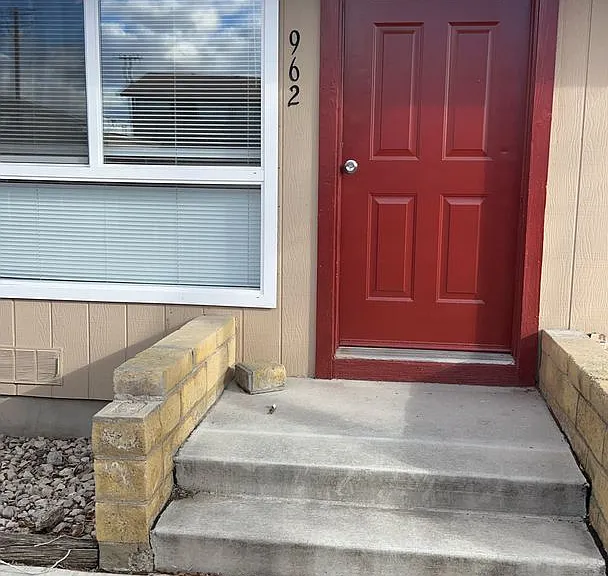962 W Center St — Photo 1