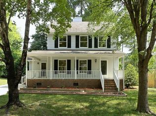 1004 Pinewinds Dr, Raleigh, NC 27603