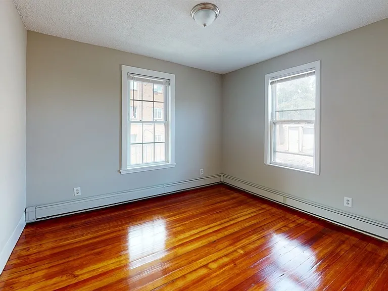 280 McGrath Hwy #2B — Photo 6