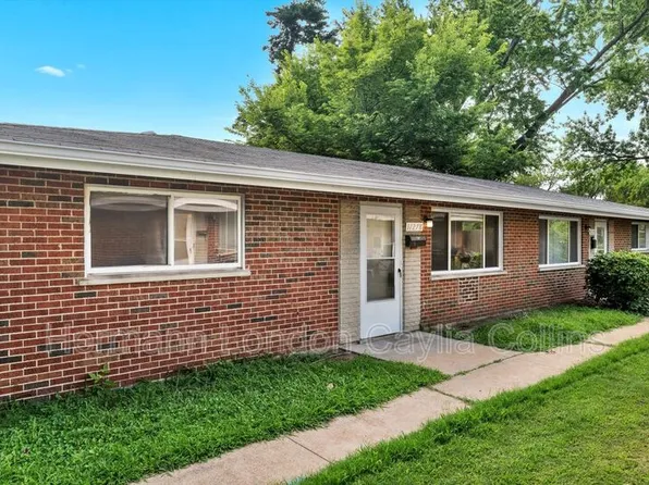 11278 Liana Ln, Saint Ann, MO 63074