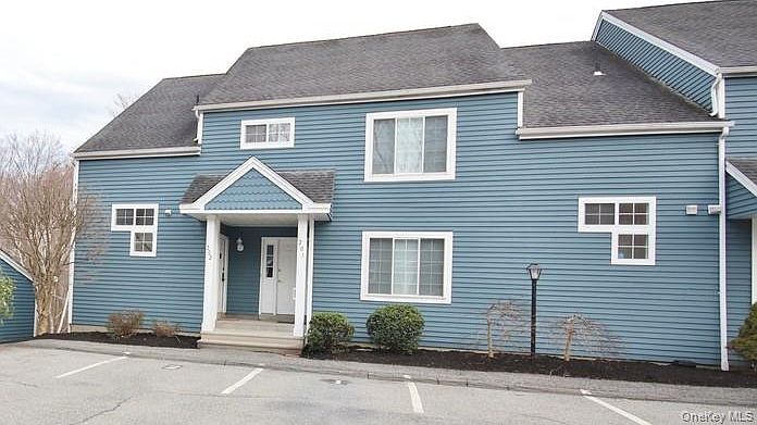 1st image of 201 Bentley Court