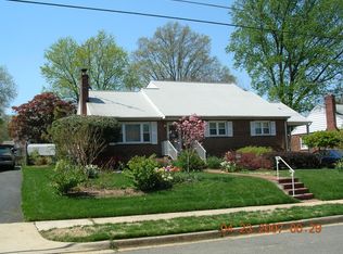 5906 Grayson St, Springfield, VA 22150