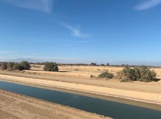 5995 Poe Rd, Westmorland, CA 92281