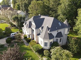 5520 Ashleigh Rd, Fairfax, VA 22030