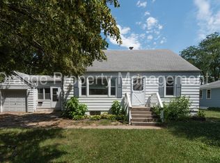 6460 Pratt St, Omaha, NE 68104