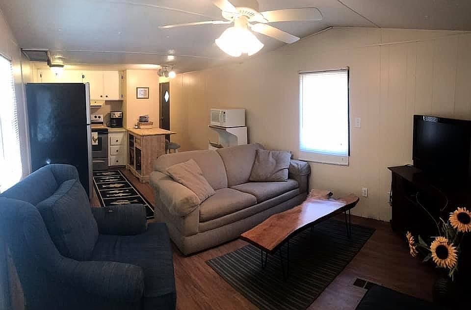 1st image of 192 Pleasant Points Dr