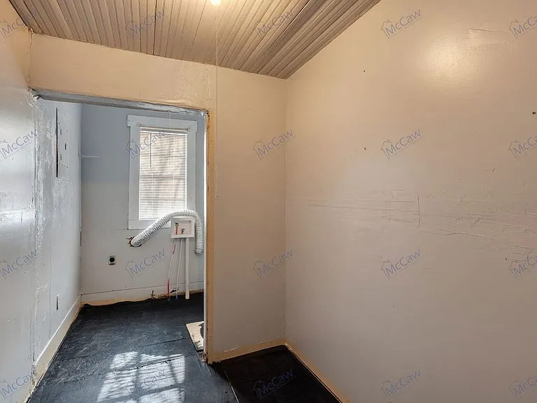 1209 Gladiolus St — Photo 11