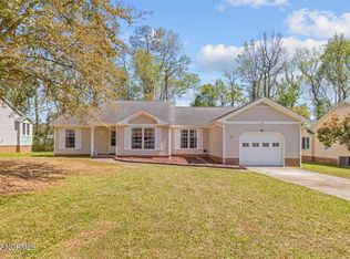 164 Raintree Cir, Jacksonville, NC 28540