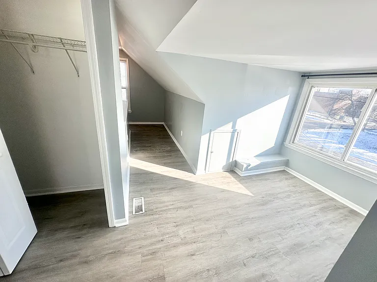 1751 Clara St — Photo 49