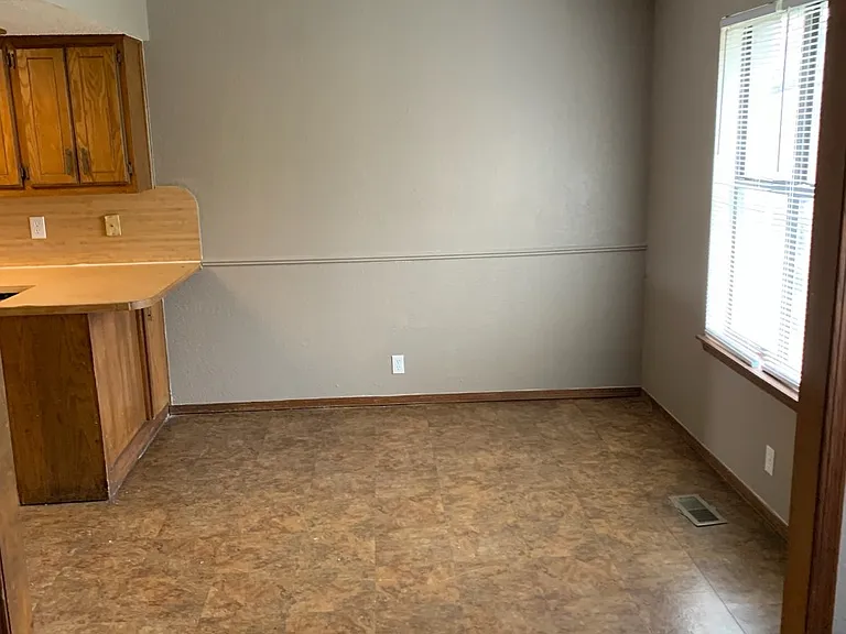 11602 Vail Dr — Photo 5