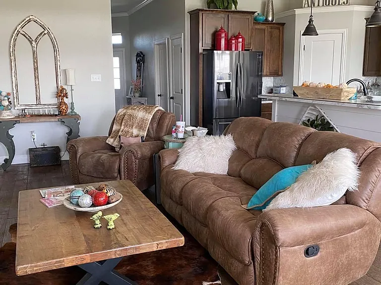 3852 Carrera Ln — Photo 5