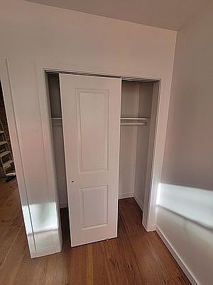 5th image of 529 W 48th St APT 18A