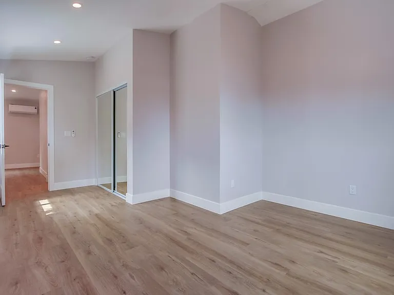 237 Michigan Ave #C — Photo 12