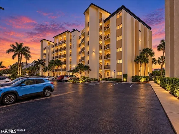 3458 Hancock Bridge Pkwy APT 136, North Fort Myers, FL 33903
