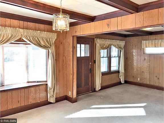 3rd image of 1035 McLean Ave