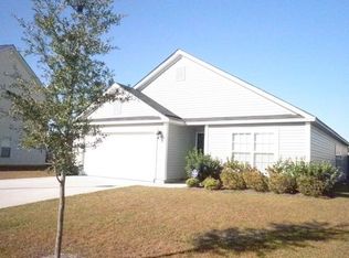 622 Silver Moss Dr, Moncks Corner, SC 29461