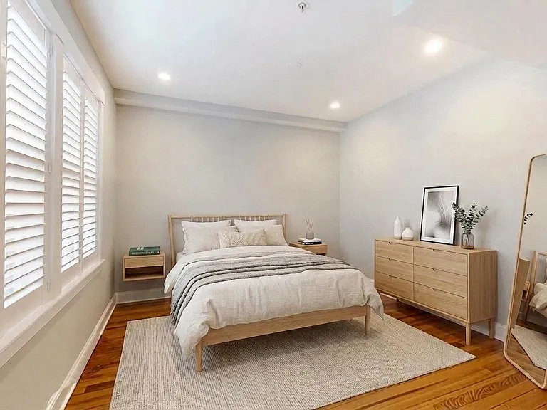 3rd bedroom (2nd floor)