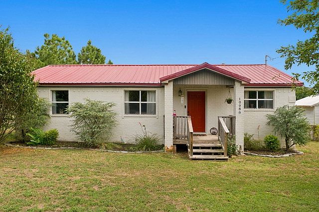 1st image of 10988 Pickett Ridge Rd