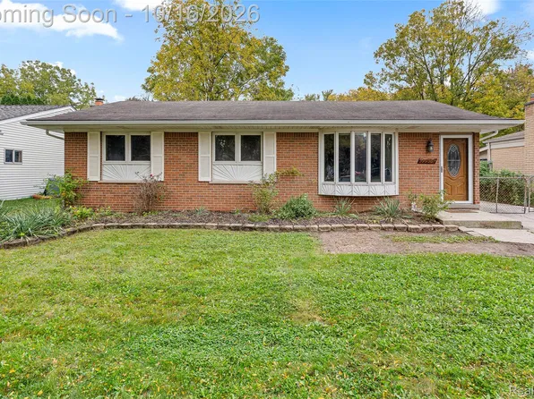 39956 Coronation Rd, Canton, MI 48188