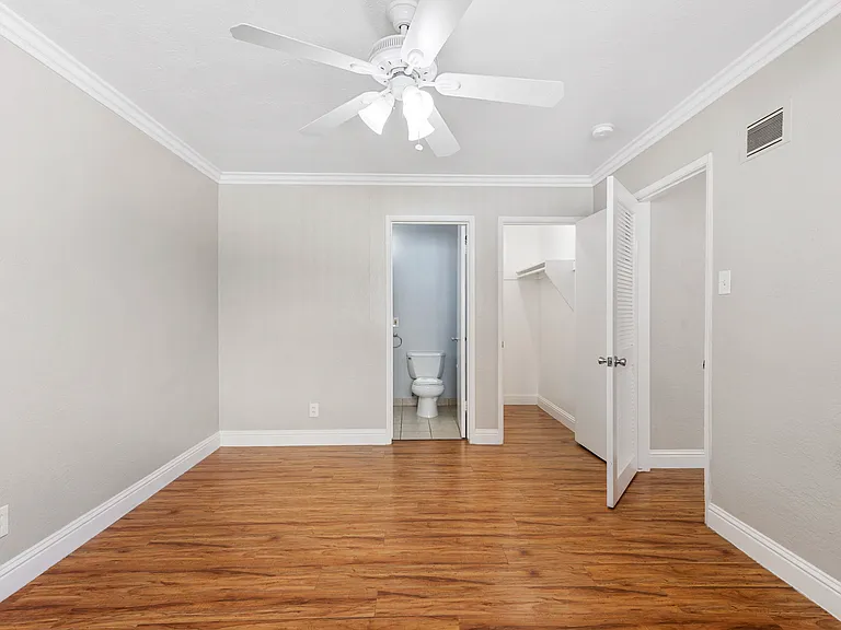 325 E William St #10 — Photo 9