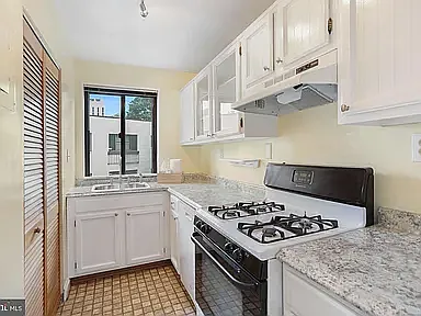 2603 39th St NW #5 — Photo 11